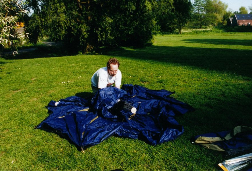 2001 05 tent 1